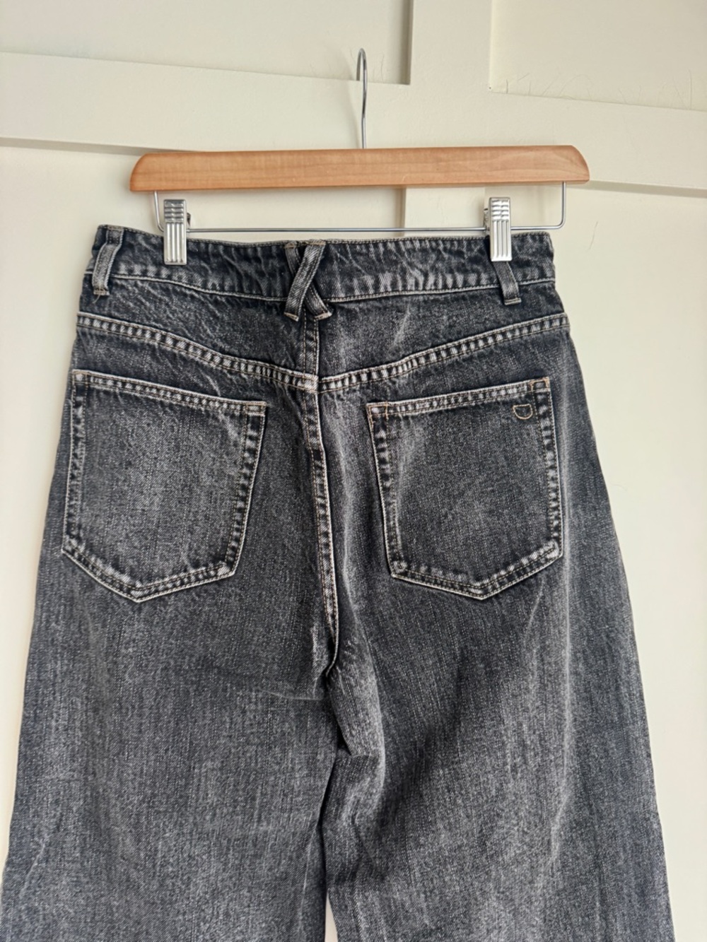 DISSH Relaxed Fit Washed Black Women's Jeans - Picture 4 of 10